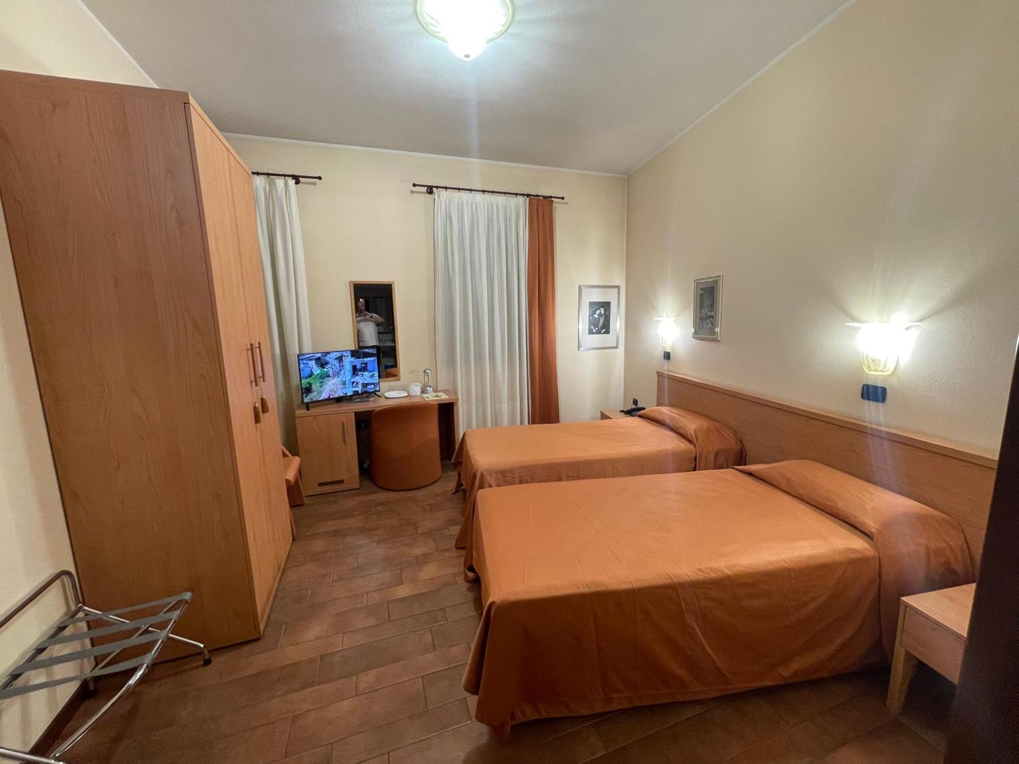 Hotel Ab Baretta レニャーロ エクステリア 写真
